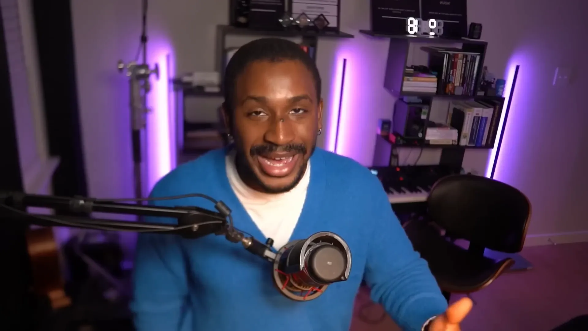 חיים רגילים של מהנדס סייבר